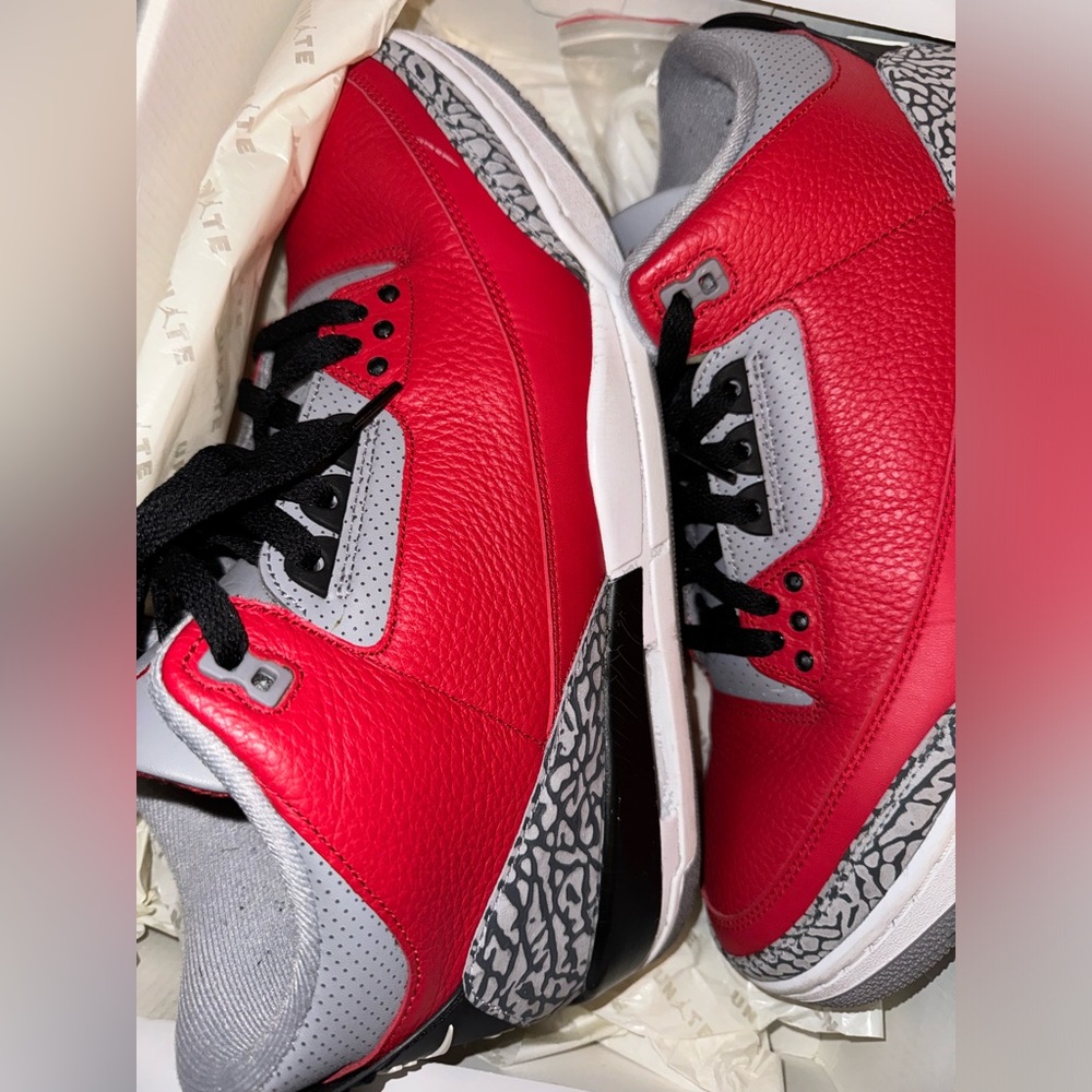 Jordan 3 Retro Fire red size 12.5